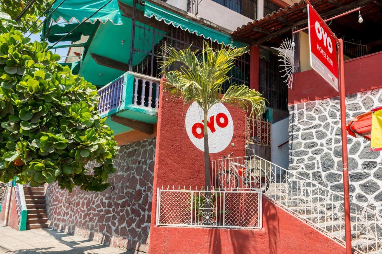 Oyo Hotel Rubi Zihuatanejo Esterno foto