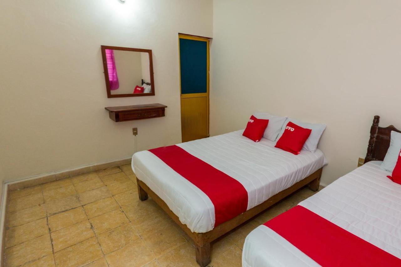 Oyo Hotel Rubi Zihuatanejo Esterno foto
