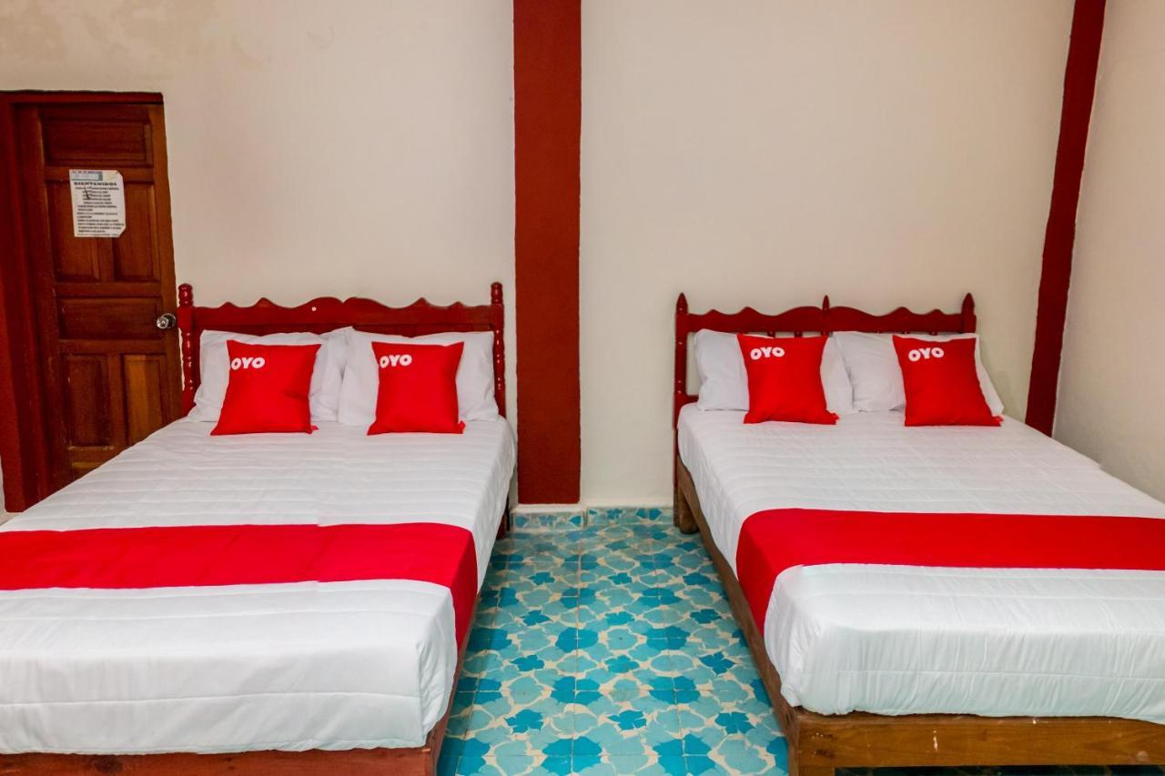 Oyo Hotel Rubi Zihuatanejo Esterno foto